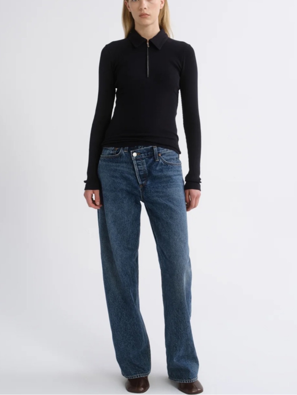 AGOLDE The Arc Criss Cross Jean frayed bottom 27